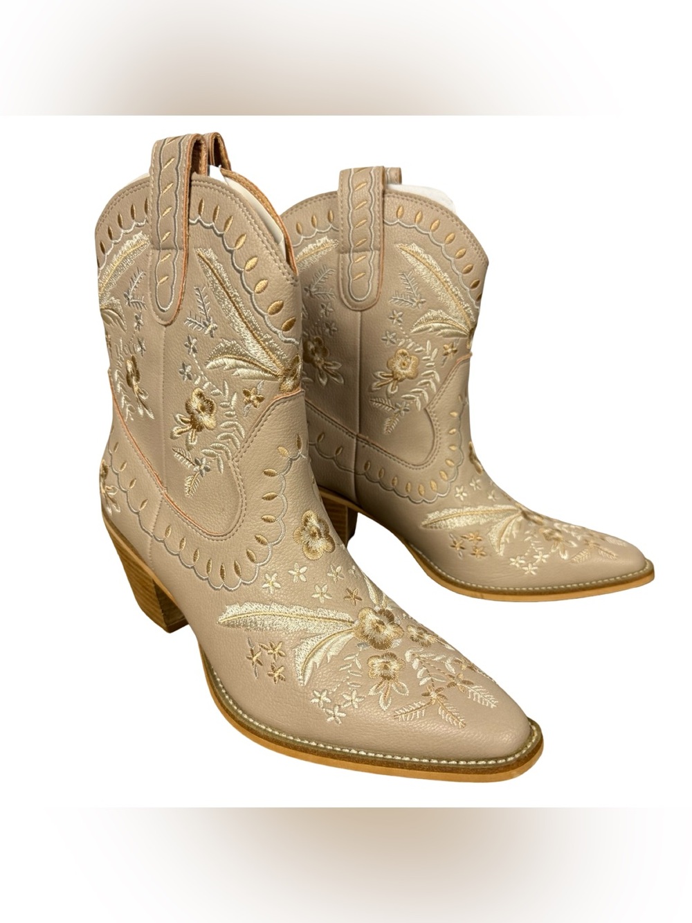 Cowboy Boots Women's Size 7.5 Mi.iM Corral Embroidered Western